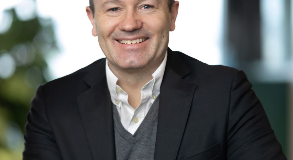 Frank Randel Helgesen, utleiedirektør i Entra, synes det er gledelig at kombinasjonen høye miljøambisjoner, fleksible lokaler og gode fellesfasiliteter i Brynsengfaret 6 treffer godt i markedet.