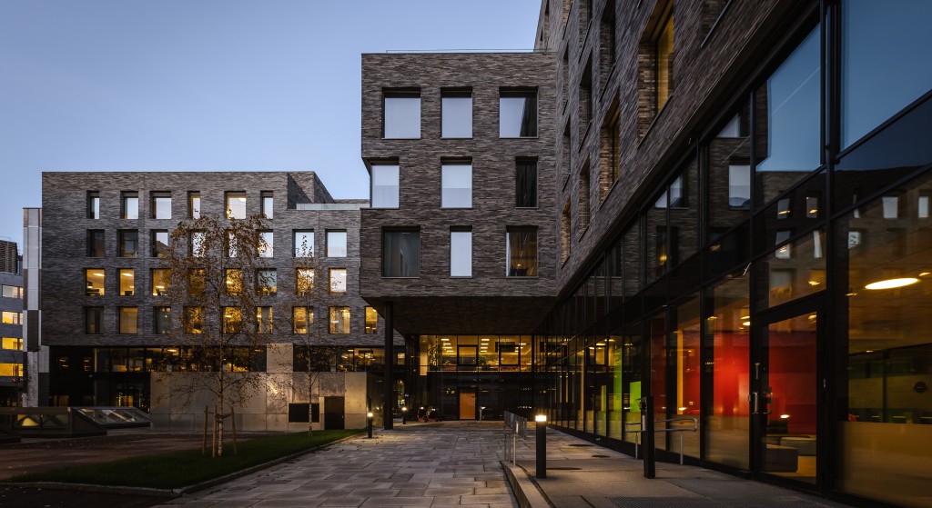 Statens Pensjonskasse har hatt tilhold i Verkstedveien 1 siden 2015. Foto: Knut Neerland - Magent.no