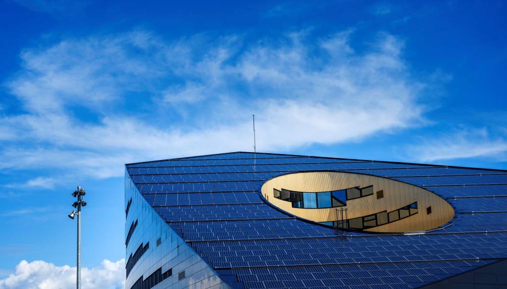 Bilde av Brattørkaia 17 - Powerhouse fasade med solceller